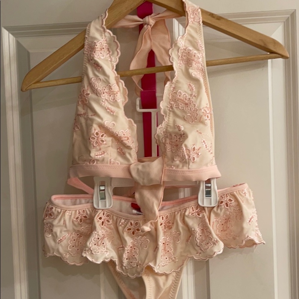 Light pink bikini size S